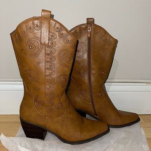 Cowboy Boots Size 8.5